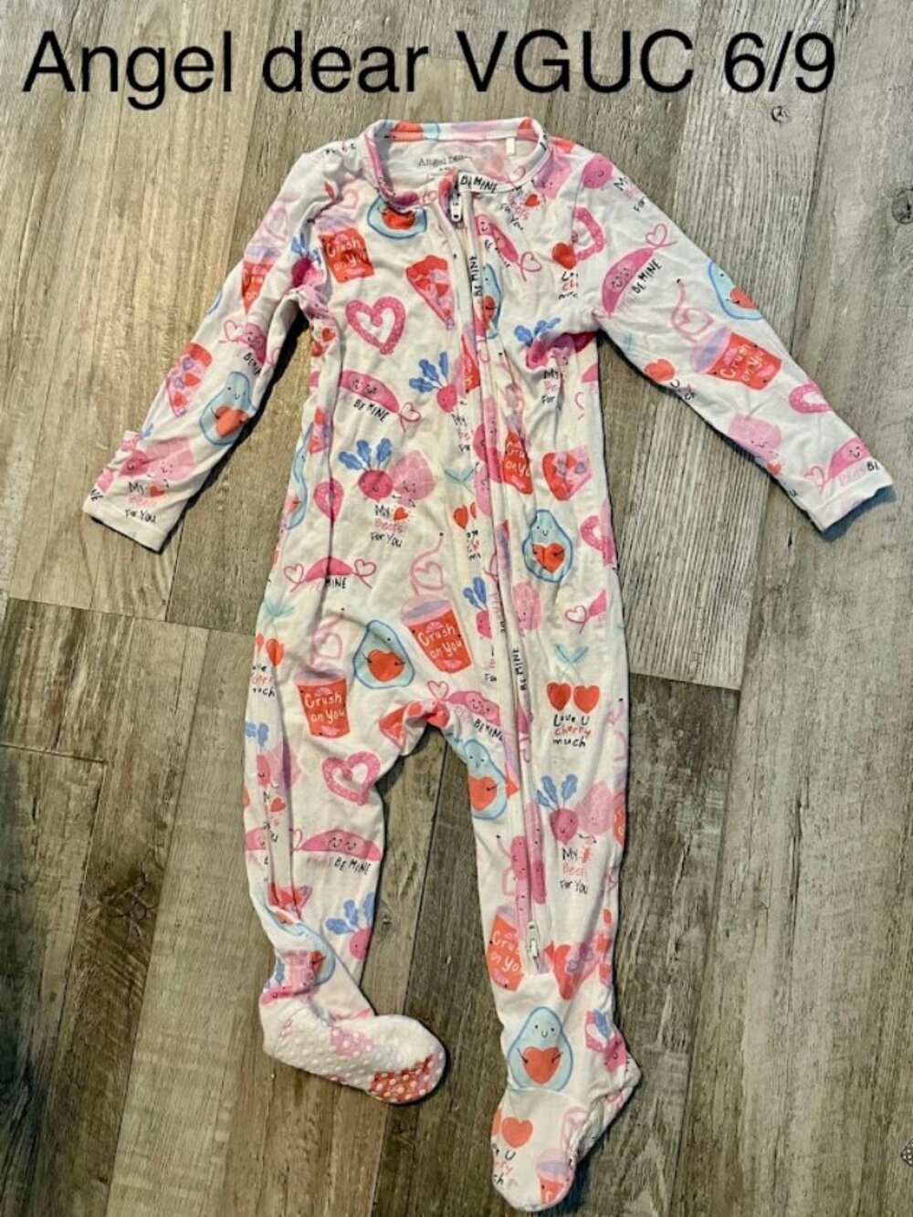 Angel Dear love you foodie heart pjs 6/9